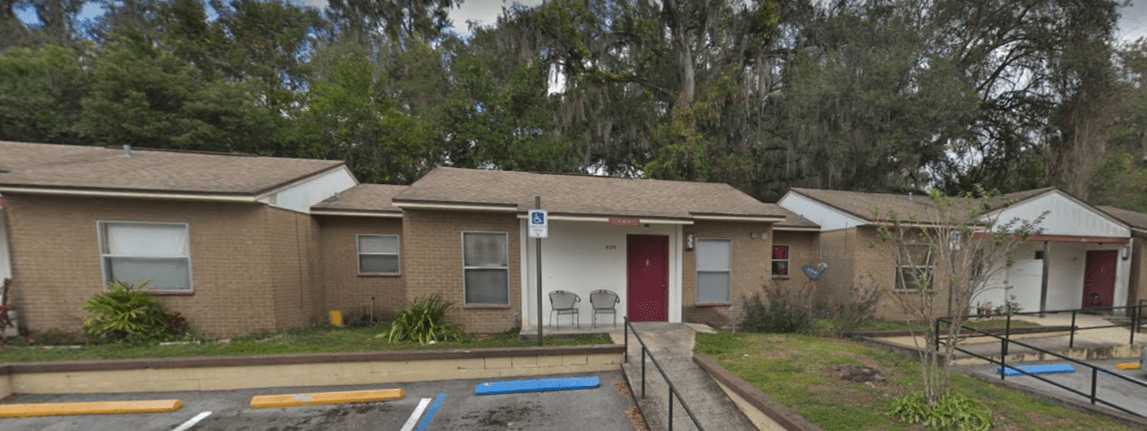 Dade Oaks Apartments