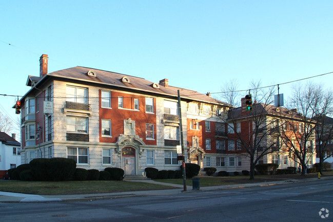 Alameda Apartments