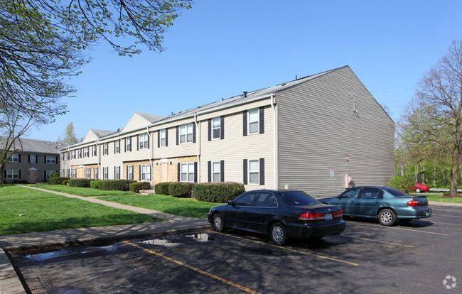 Amberly Square Apartments