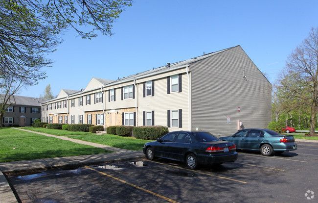 Amberly Square Apartments