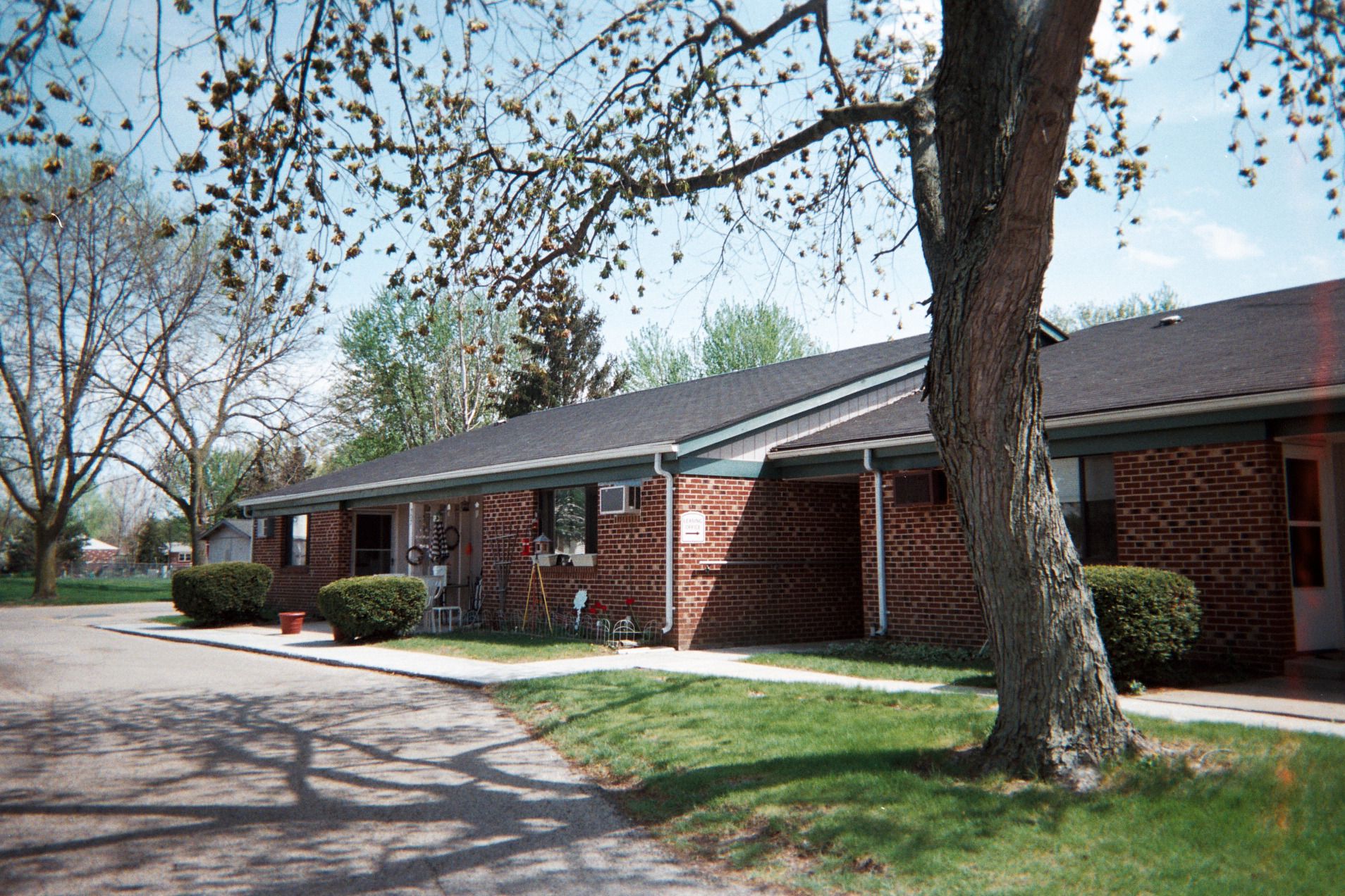 Mapleview Apartments