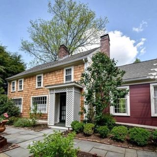 Carriage House At Acushnet