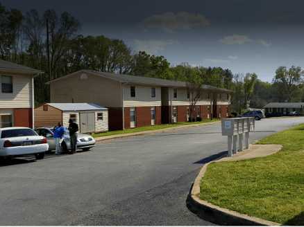 Twin Oaks Apartments