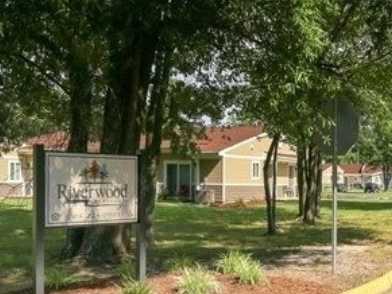 Riverwood Apartments in Colonial Beach