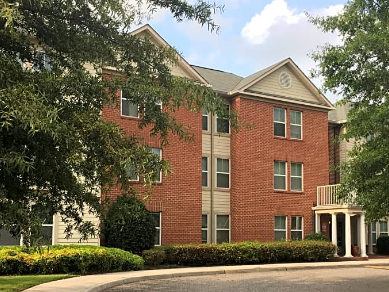 Village Pointe Apartments