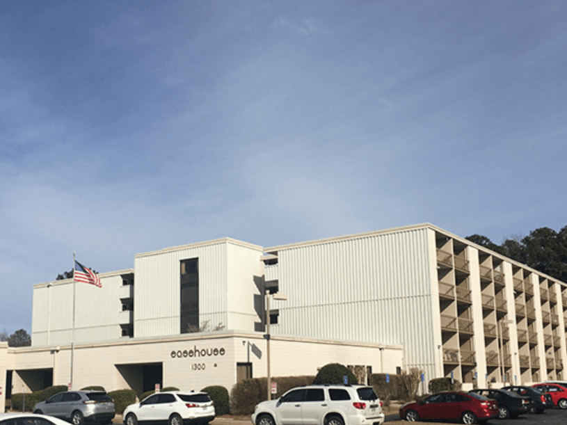 Easehouse Apartments, Low Apartments