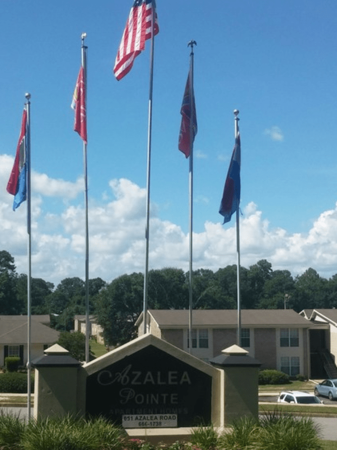 Azalea Pointe, Low Apartments