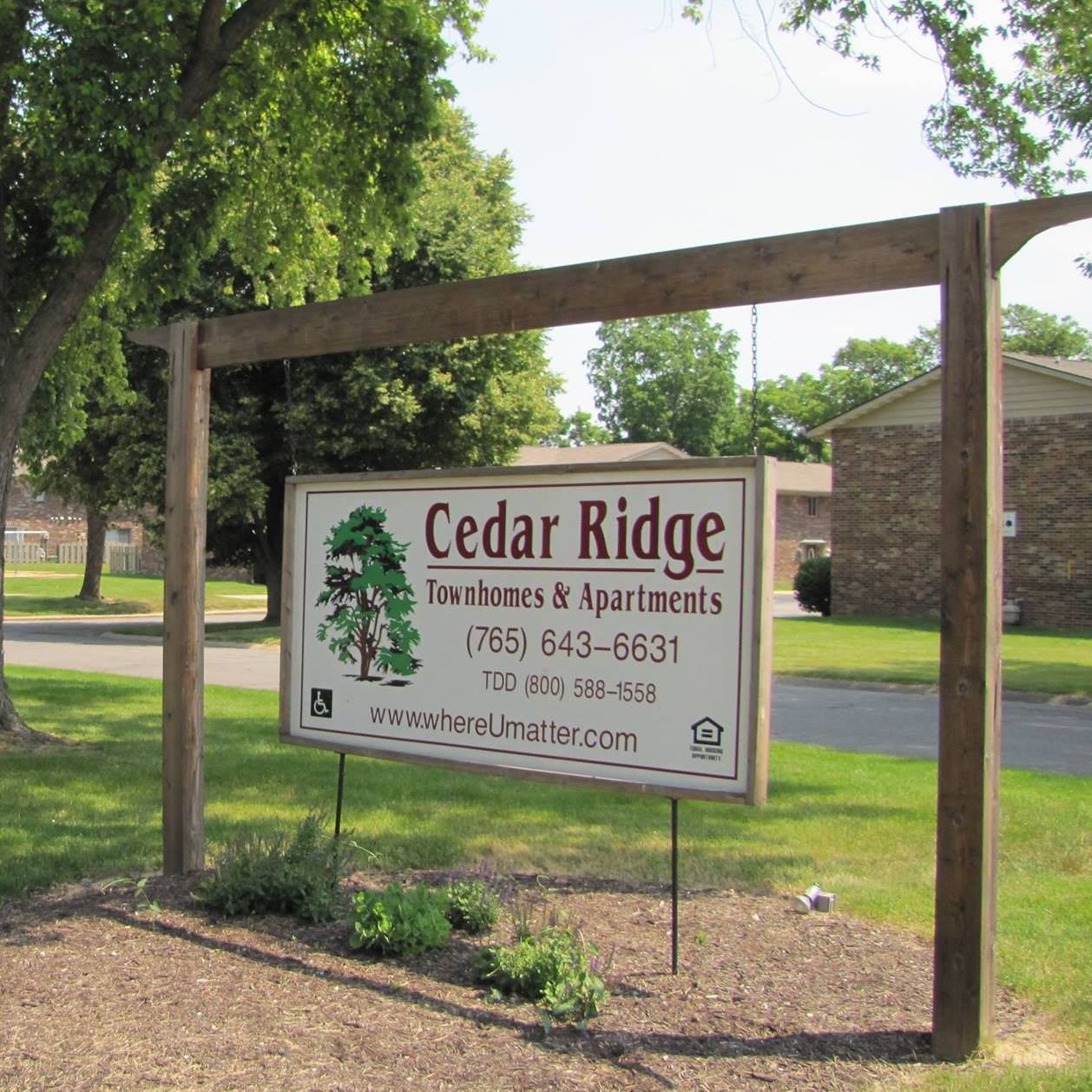 Cedar Ridge Townhomes And Apartments